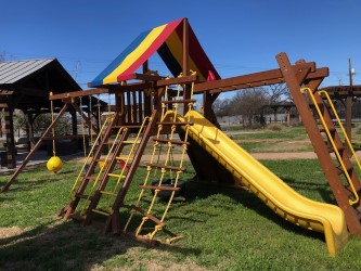 NB – Circus Castle III - Rainbow Play Systems