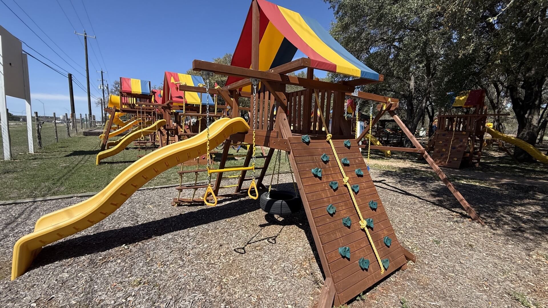 IH10- 9B Circus Castle Popular