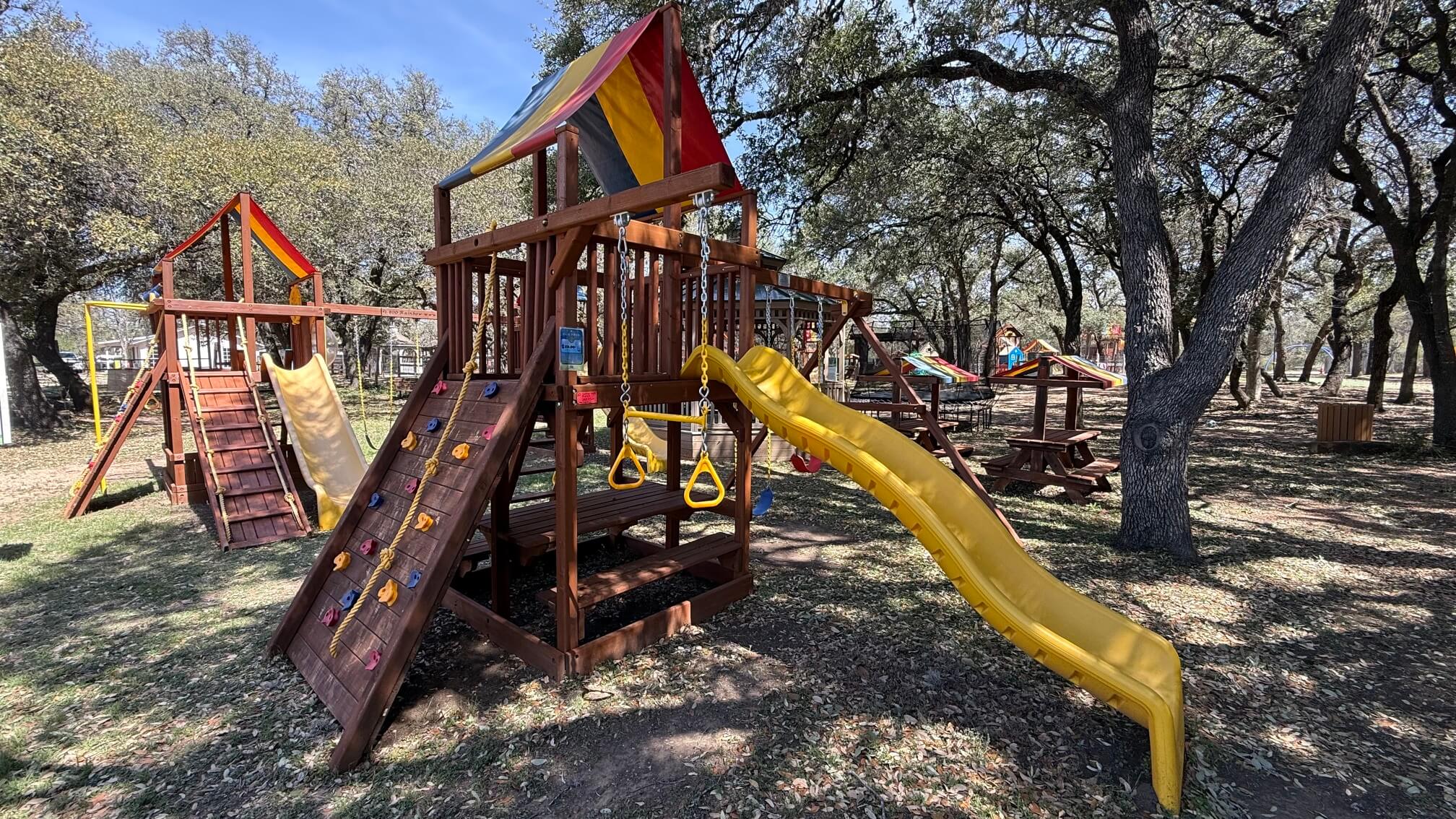 IH10- 33B Sunshine Clubhouse Popular