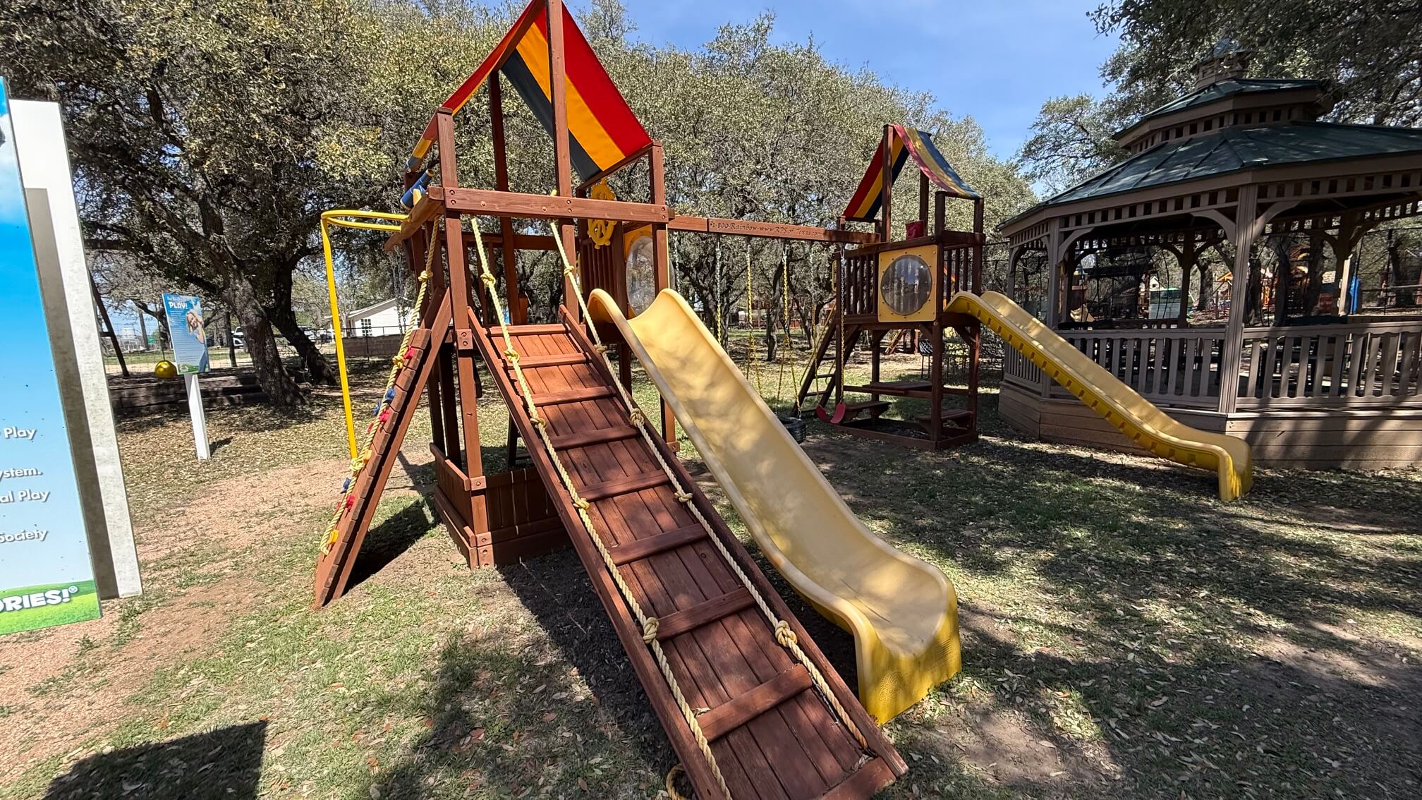 IH10- 33C Sunshine Clubhouse custom with Tower