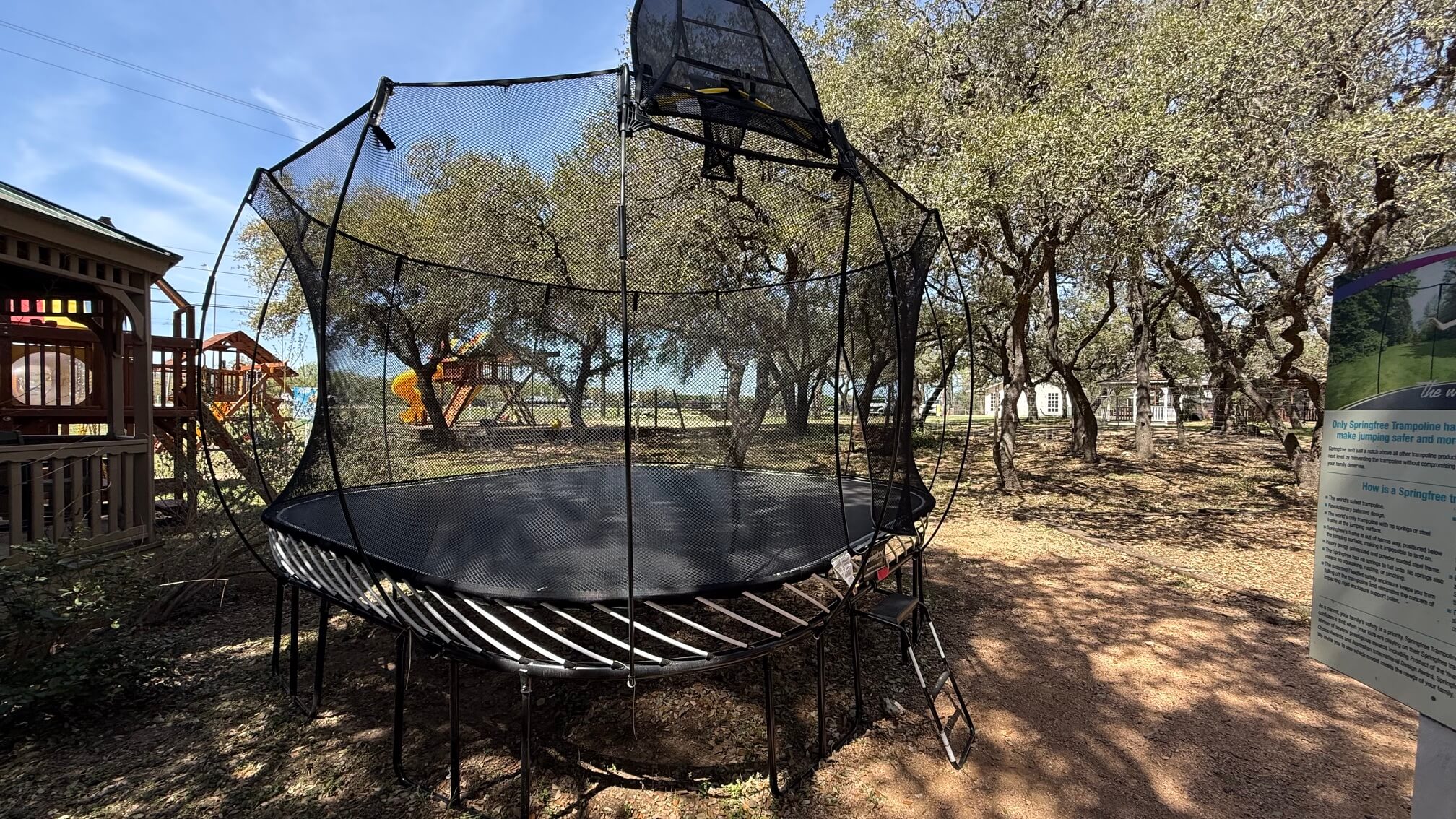 IH10 – 13′ Square Springfree Trampoline Step & Hoop