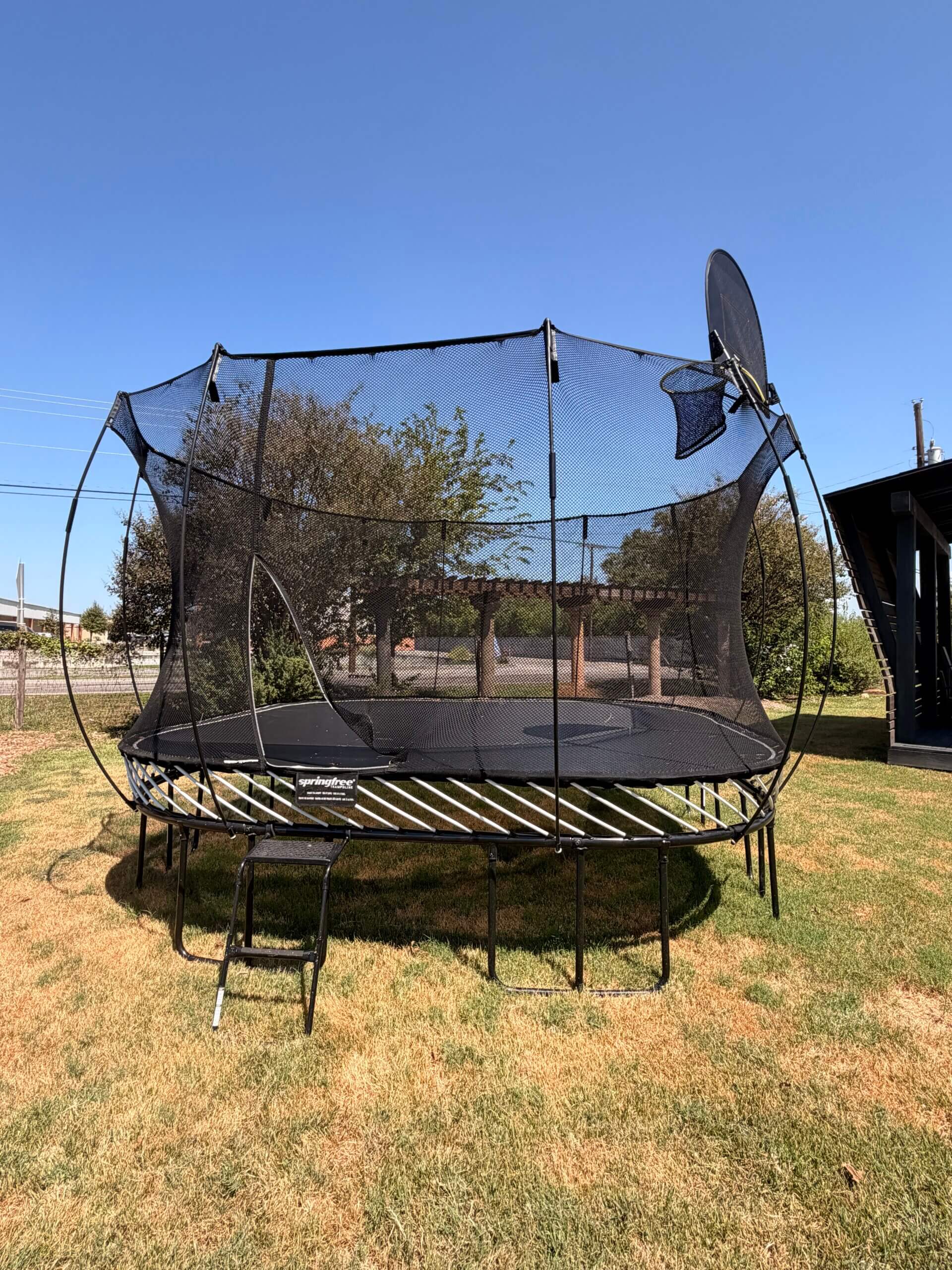 NB – S155 13′ Square Springfree Trampoline Step & Hoop